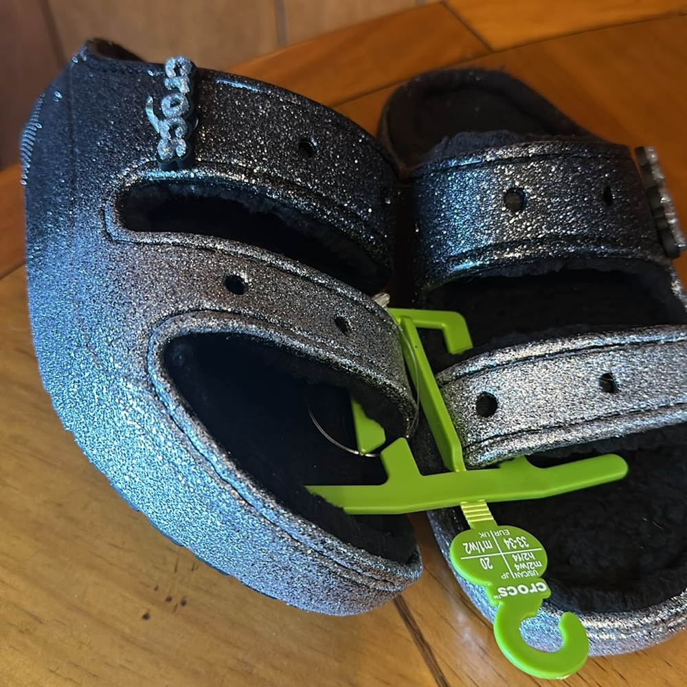 Crocs sandal unisex black/silver M2/W4 - Picture 14 of 14